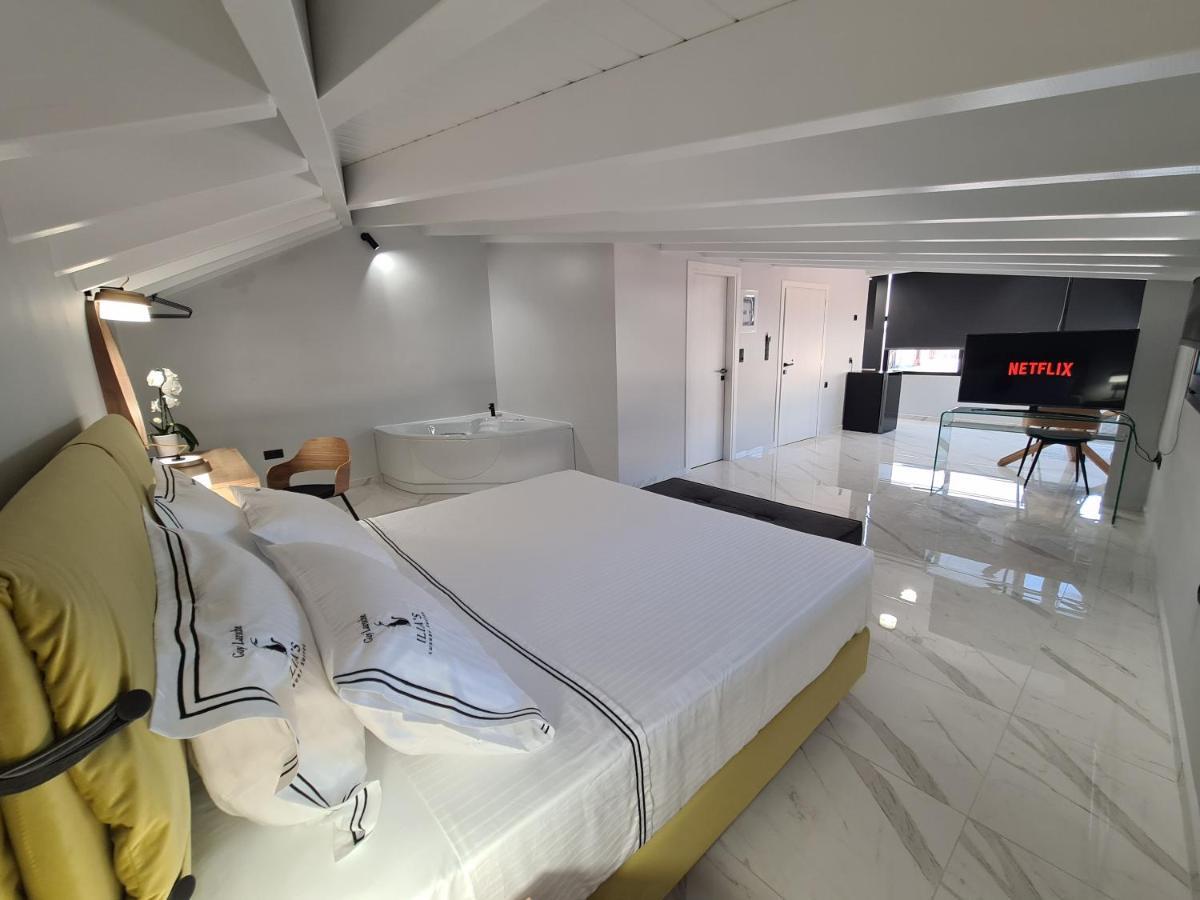 Ilia'S Luxury Suites - Adults Only Xylokastro Exteriör bild