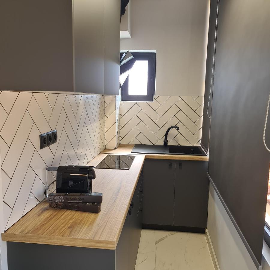 Ilia'S Luxury Suites - Adults Only Xylokastro Exteriör bild